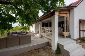 d.Five Vineyard & Retreat Kőröshegy, Koröshegy